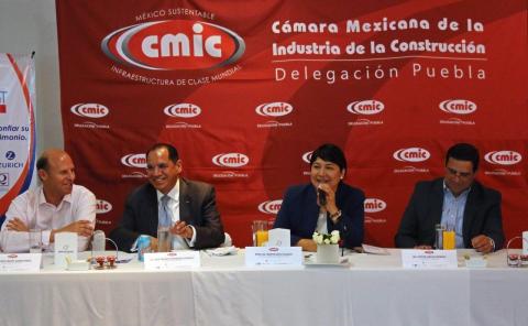 Construirá CMIC viviendas temporales para damnificados