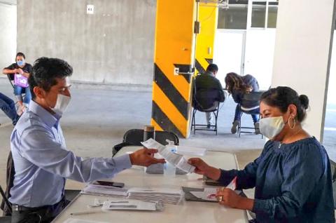 Pagan a tiempo a maestros y trabajadores de la educación en Tlaxcala
