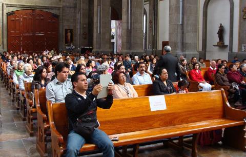 Llenan Basílica de la Misericordia de Apizaco los Tres Tenores imagen 2