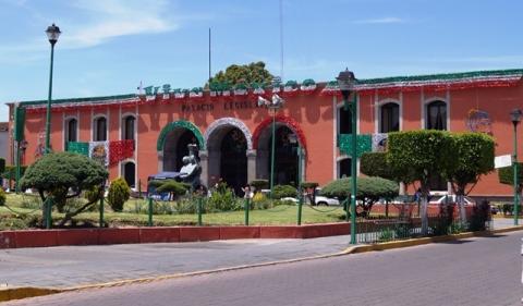 Pide MORENA la cabeza de alcalde de Contla por tener aviadores y violar la Ley