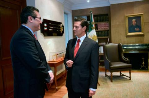 Se reúne el Presidente Peña Nieto con el Gobernador Electo imagen 2