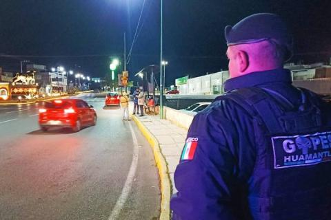 Despliega Ayuntamiento de Huamantla operativo de seguridad por el inicio de la Aldea Mágica 2022 imagen 1
