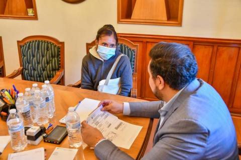 Atiende Salvador Santos a población con diálogo en sesiones de atención ciudadana imagen 1