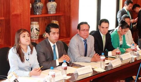 Familiares de diputados no podrán participar en Parlamento Juvenil imagen 2