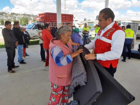 Distribuye CEPC insumos a familias de Teacalco imagen 2