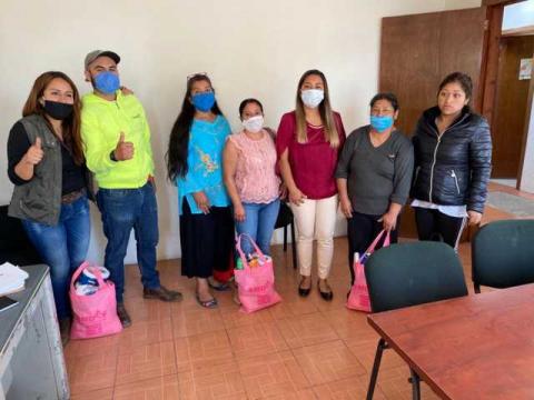 Smdif de Tepetitla de Lardizábal entrega despensas a familias imagen 1