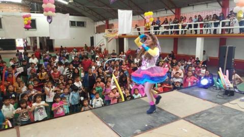 Los dobles de Tatiana y Cepillin arrancaron cientos de sonrisas en la feria de Tlaltelulco imagen 2