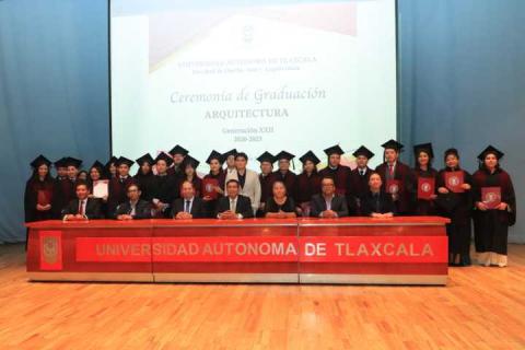 87 nuevos arquitectos reciben constancia de culminación de estudios en la UATx imagen 1