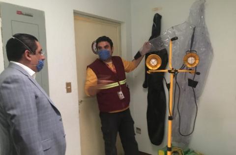 Supervisan instalaciones del CRUMT para garantizar protección de médicos