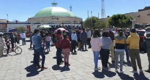 Piensan que Amaxac es el pantano de Shrek y se agarran a golpes imagen 1