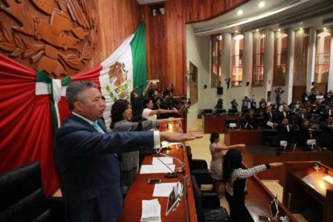 Queda instalada 62 Legislatura, PRD se queda con Mesa Directiva imagen 1