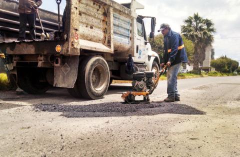 Compra el ayuntamiento de Apizaco más equipo para bacheo