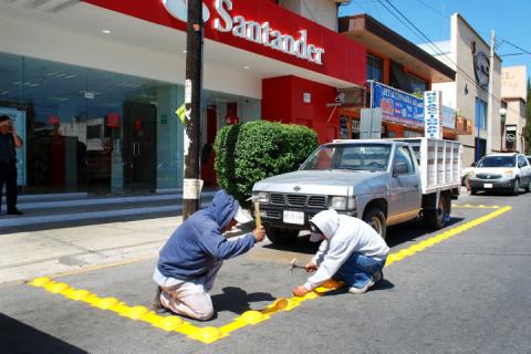Refuerza el Ayuntamiento de Apizaco medidas de seguridad en bancos imagen 1