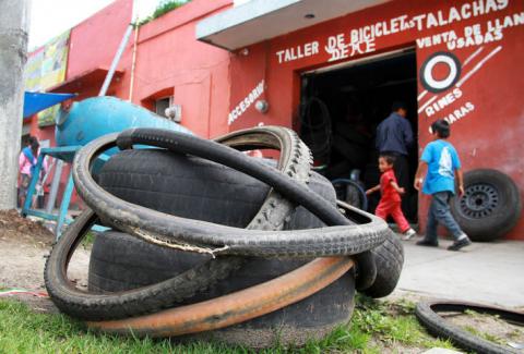 Primer “Llantaton” en favor del medio ambiente en Apizaco imagen 2