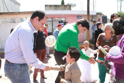 Visita el gobernador del estado el municipio de Apizaco imagen 2