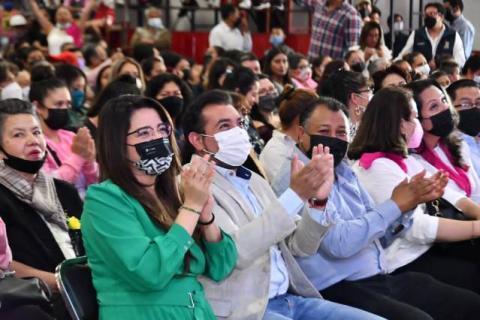Festeja ayuntamiento de Huamantla a las mamás en su día imagen 1