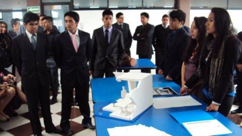 Clausuran en la UMT actividades por celebración del día del arquitecto imagen 2