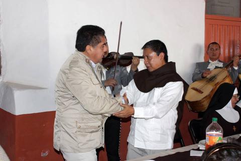 Asiste Alcalde de Calpulalpan a festejo en honor de San Francisco de Asís imagen 3