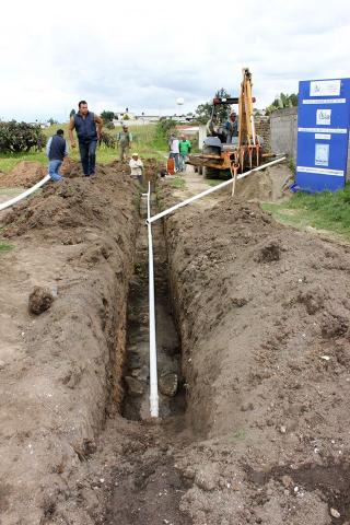 Calpulalpan: Bajo programa “Una Obra por Día” Inician construcción de Red de Agua Potable en Santiago Cuaula imagen 3