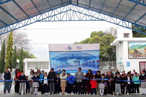 Inicia Vicente Hernández Roldán entrega de techumbres Escolares en Calpulalpan imagen 1