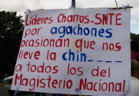 Sobrepasan a líderes del SNTE por “agachones” imagen 1