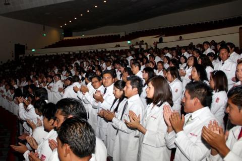 Hay en Tlaxcala 1.5 médicos por cada mil habitantes