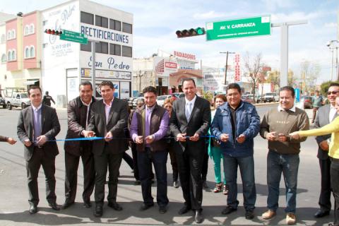 Instala ayuntamiento de Apizaco semáforos en once cruceros de la Francisco I Madero imagen 1
