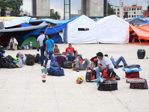 Si pagará SEP a maestros que mantienen paro