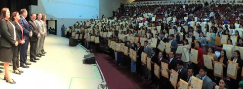 Cumple UATx con su compromiso social al entregar mil 326 títulos de licenciatura, especialidad, maestría y doctorado imagen 5