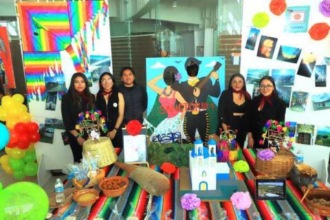 Estudiantes de Turismo Internacional de la UATx organizan Tercera Expo Turismo: Pueblos Tlaxcaltecas, Identidad Cultural imagen 1