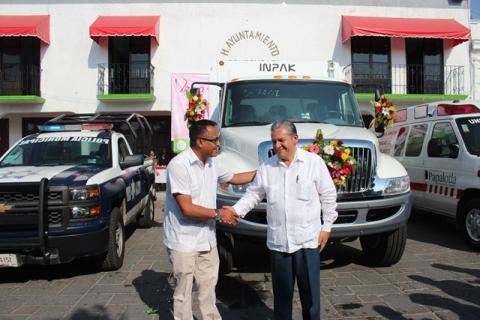 Ponen en marcha nueva unidad recolectora de basura en Papalotla
