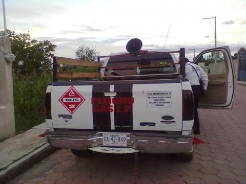 Recuperan policías municipales de Chiautempan 2 vehículos abandonados en el municipio imagen 2