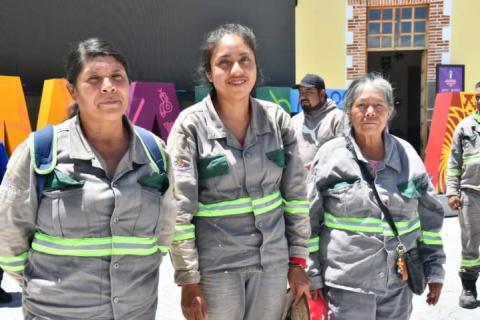 Recompensa Ayuntamiento de Huamantla a trabajadores con estímulos económicos imagen 3