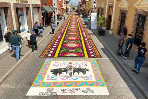 Arte efímero de Huamantla conquista elogios en la Marquesada 2023