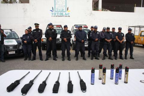 Con aumento de salario y entrega de quipo celebra Totolac el día del policía imagen 5