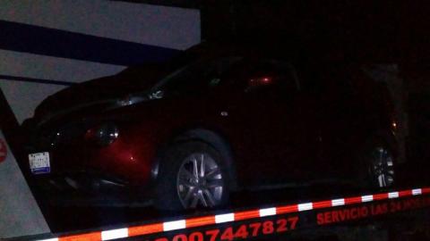 Recuperan estatales camioneta con reporte de robo de Querétaro