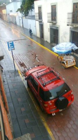 Se hunden obras de relumbrón en la capital del Estado imagen 2