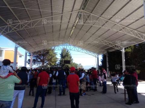 Alcalde fortalece la educación de la primaria innominada con una techumbre imagen 3