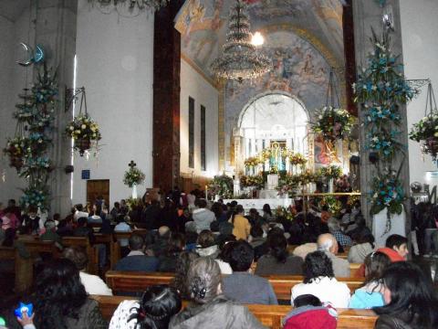 Miles de visitantes en riesgo en la “Noche en que nadie duerme” en Huamantla imagen 3
