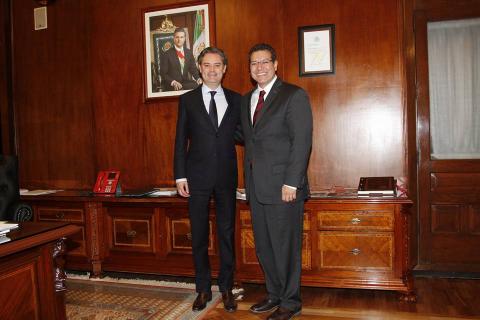 Reitera Mena a Nuño que la eduación será prioridad en su gobierno