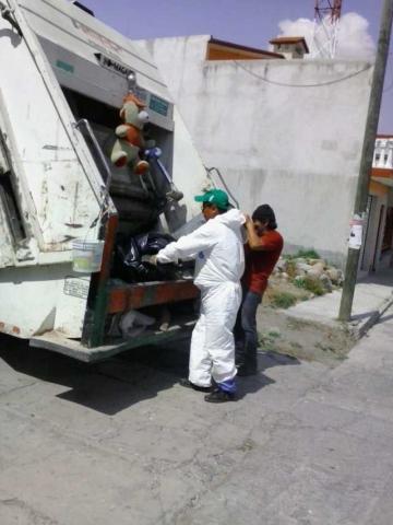 Entrega MACY overoles sanitarios a personal de limpia de Ixtenco imagen 3