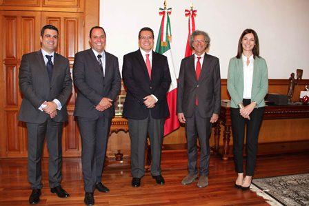 Promueve Marco Mena a Tlaxcala ante embajador de Italia imagen 1