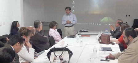 Tras cuatro meses se reúne Jongitud con directores de hospitales