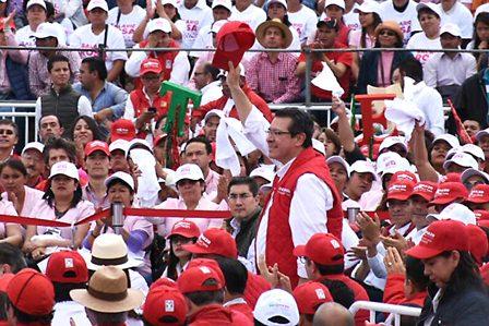 Asiste Marco Mena a cierre de campaña de Alfredo del Mazo
