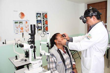 Brinda atención gratuita las jornadas médicas de salud