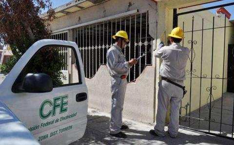 Atracan a personal de la CFE durante el cobro en Apetatitlán
