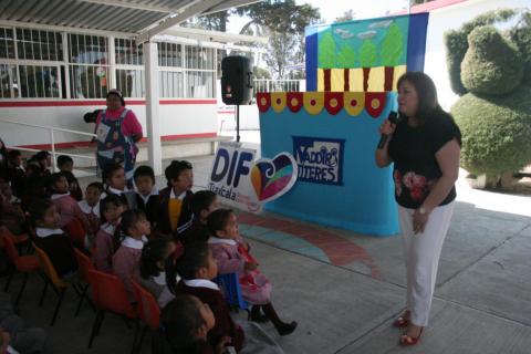 Realiza DIF Municipal Tlaxcala obra de teatro guiñol sobre explotación sexual infantil