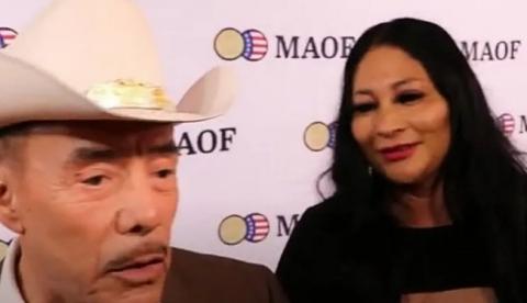 Papá de Jenni Rivera, a sus 80 años presume nueva novia mucho menor que él