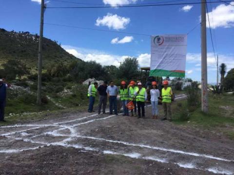 Se lleva a cabo banderazo de tres obras en Tequexquitla imagen 3