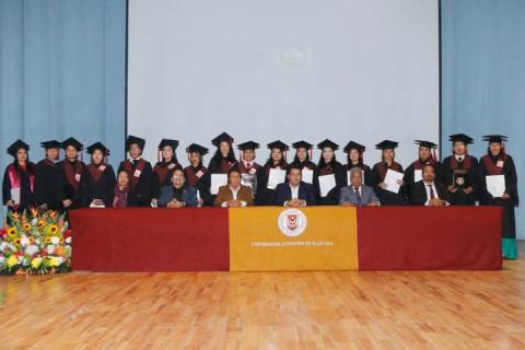 Egresan nuevos profesionistas de Ciencias de la Educación de la UATx imagen 2